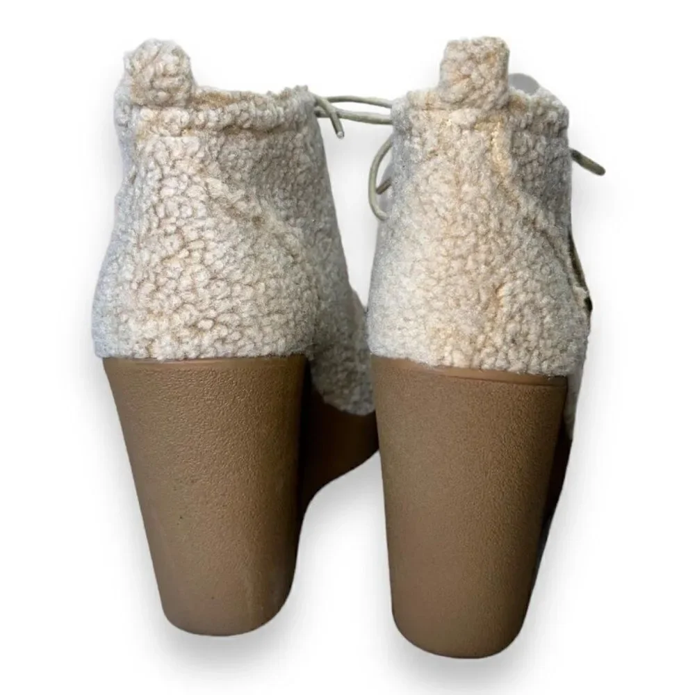 Jessica Simpson Mesila Faux Shearling Lace-up Wedge‎ Booties Women's 8.5 M